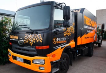 Clean-truck-parked-in-factory